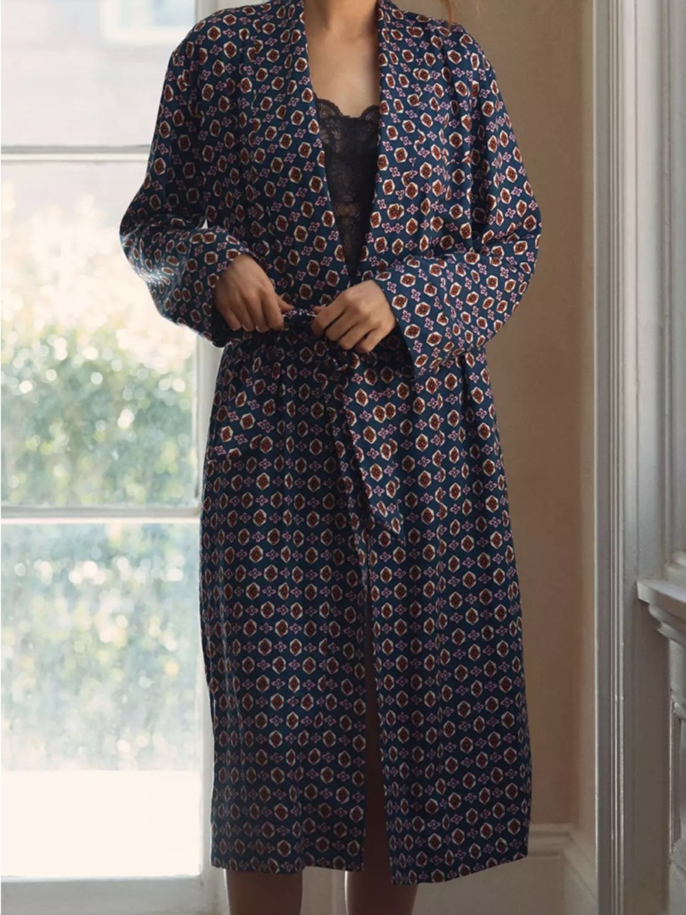 Anthropologie LyreBird Classic Silky Robe Sz L/XL Navy Floral NWT Silky Sold Out